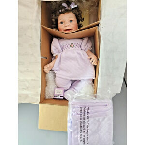 Ashton Drake Doll "Patricia in the Park" by Eva Helland - New